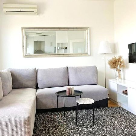 Апартаменты Cozy Nest Savada Белград Экстерьер фото